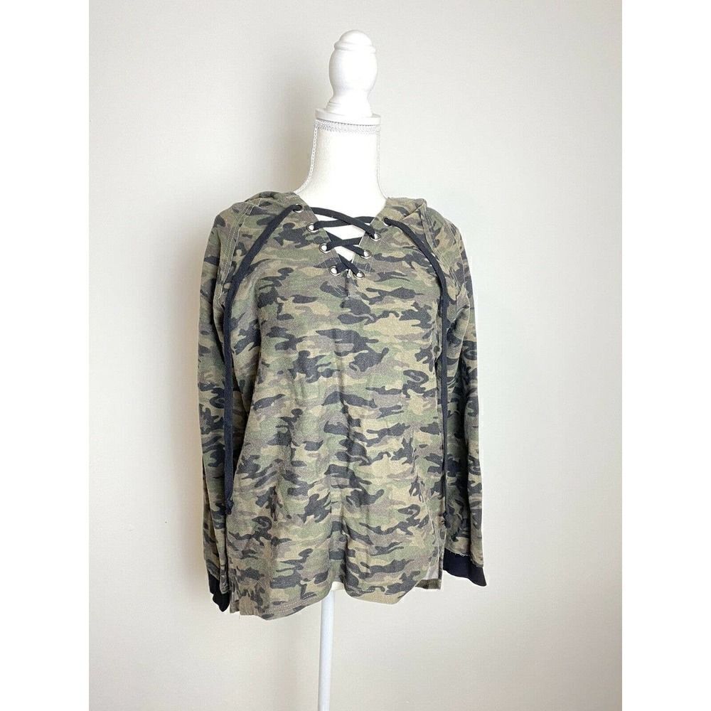 loveriche Hoodie sz Small Camo Pullover Long Sleeve Lace Up Boutique